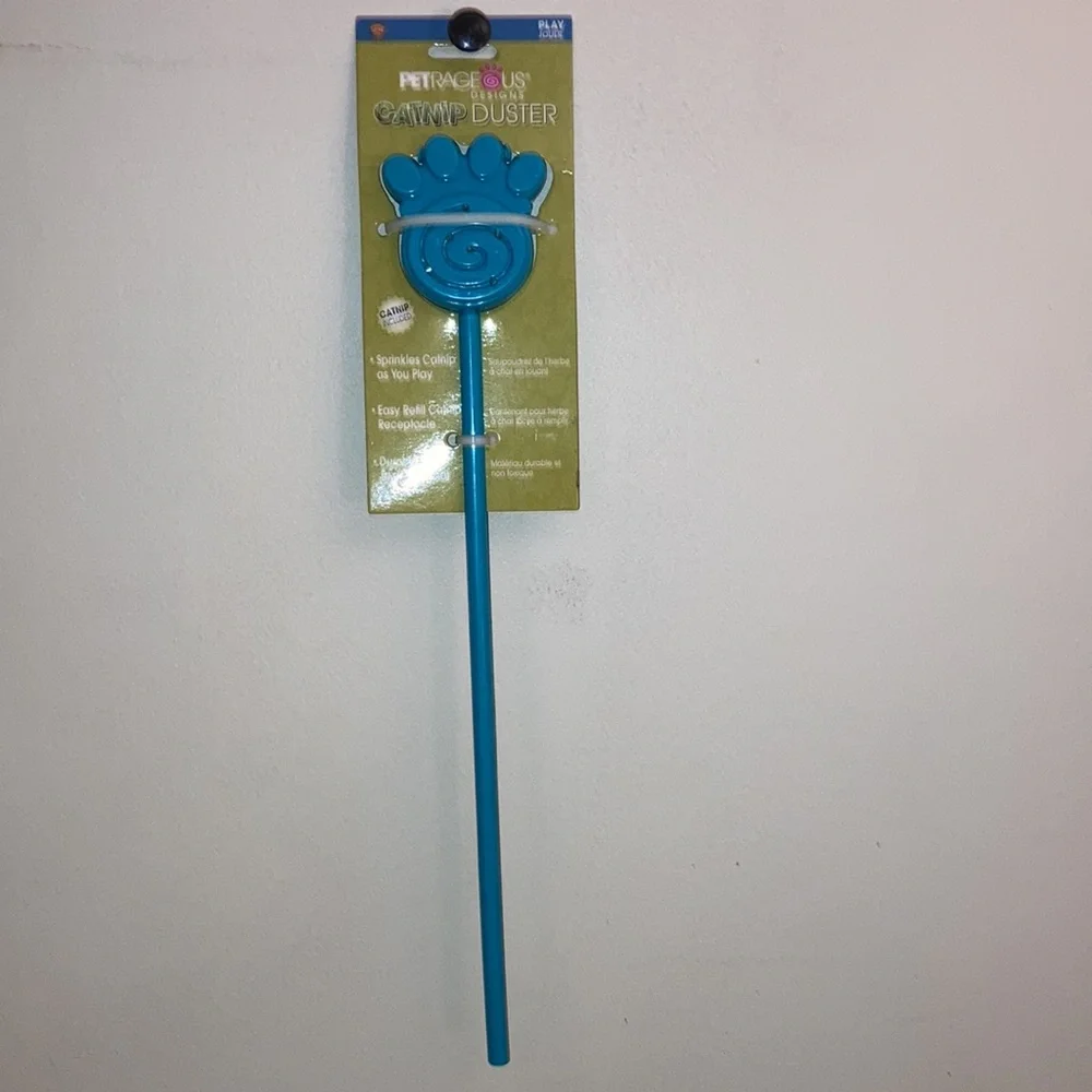 PetRageous Cat Nip Duster NWT
